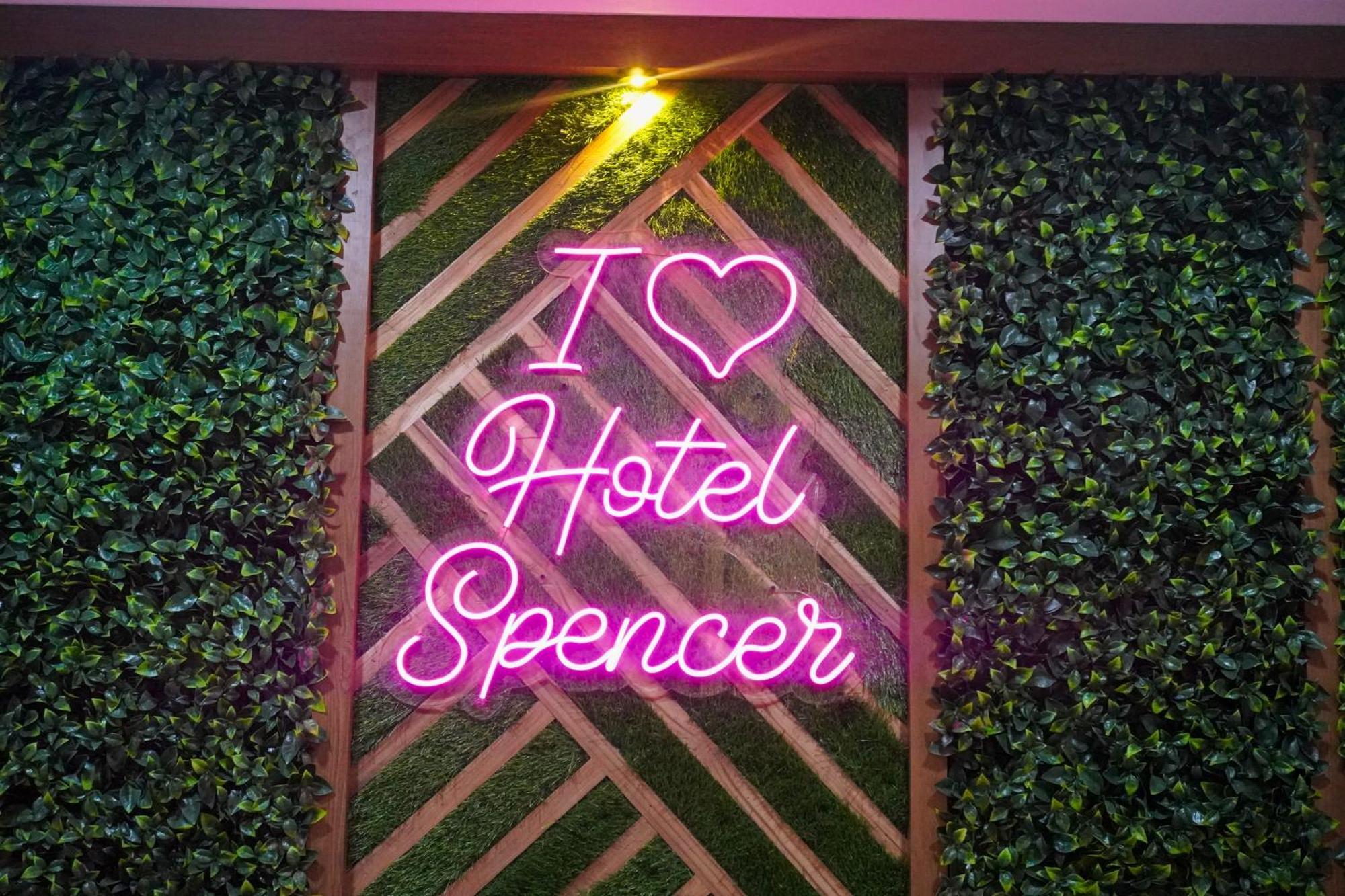 Hotel Spencer-นาวีมุมไบ ภายนอก รูปภาพ